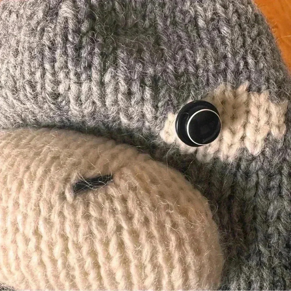 deLux Wool Donkey Hand Made in Nepal Knit Hat Fleece Lined - Picture 9 of 10